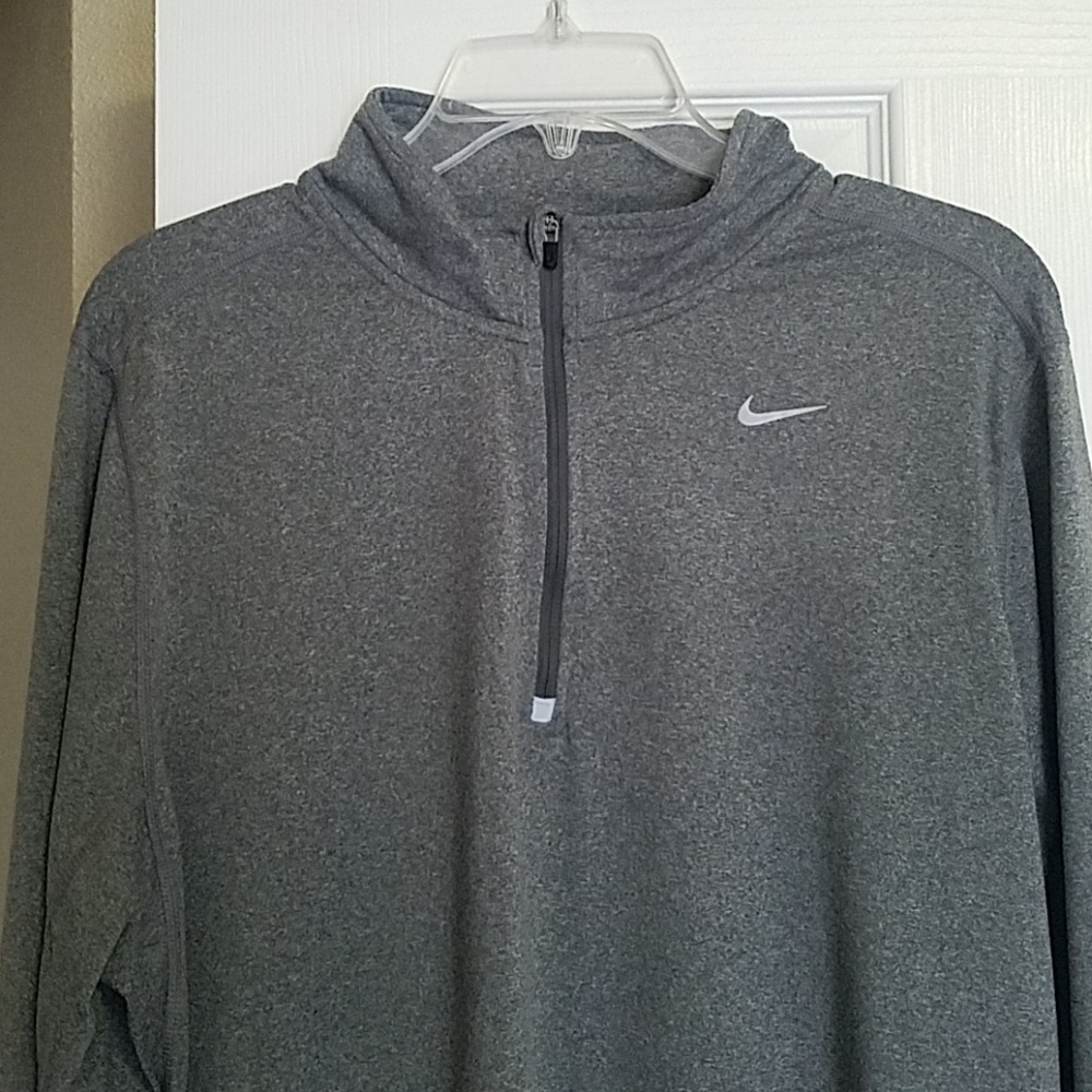 Nike Dry-Fit Pullover